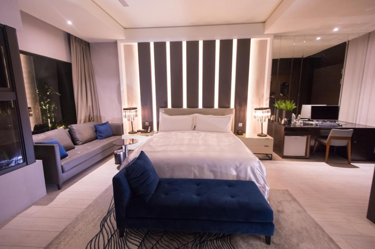 J Moon Villa Motel Taipei Extérieur photo