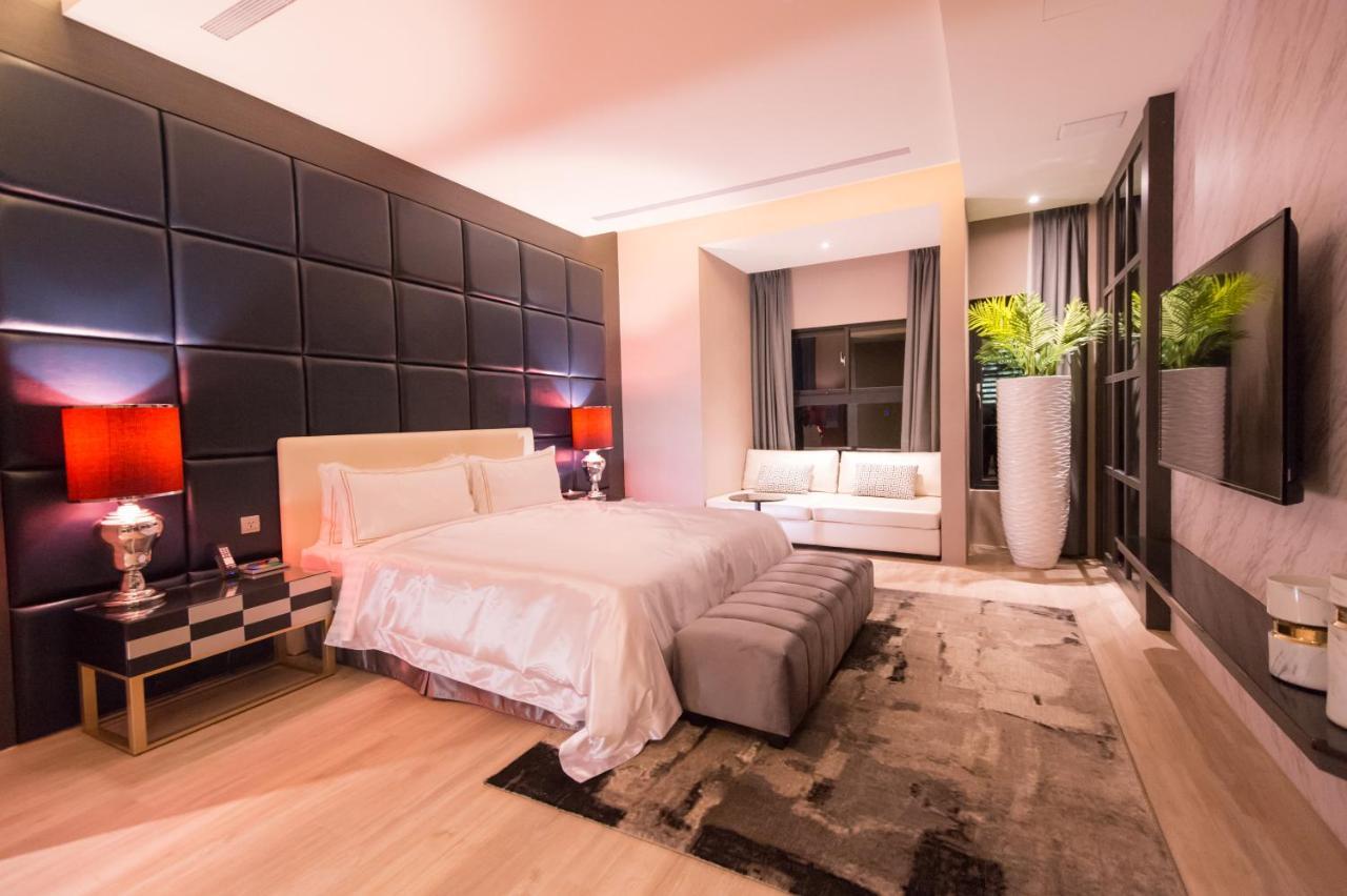 J Moon Villa Motel Taipei Extérieur photo