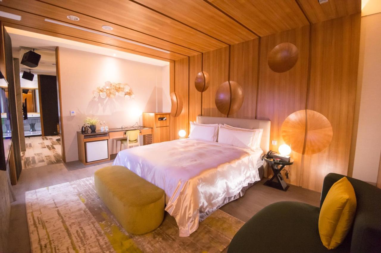 J Moon Villa Motel Taipei Extérieur photo