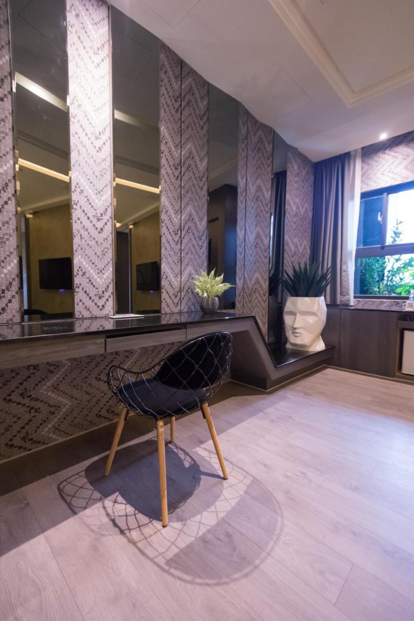 J Moon Villa Motel Taipei Extérieur photo