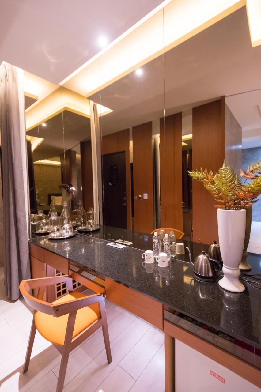 J Moon Villa Motel Taipei Extérieur photo