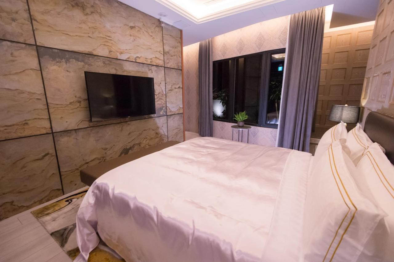 J Moon Villa Motel Taipei Extérieur photo